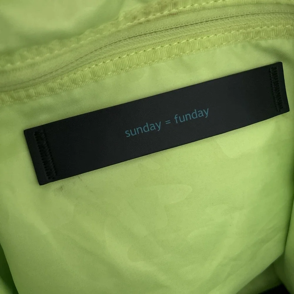 Lululemon Weekend Warrior Duffel Bag Surge Clear Mint Inkwell Blue Green Pockets
